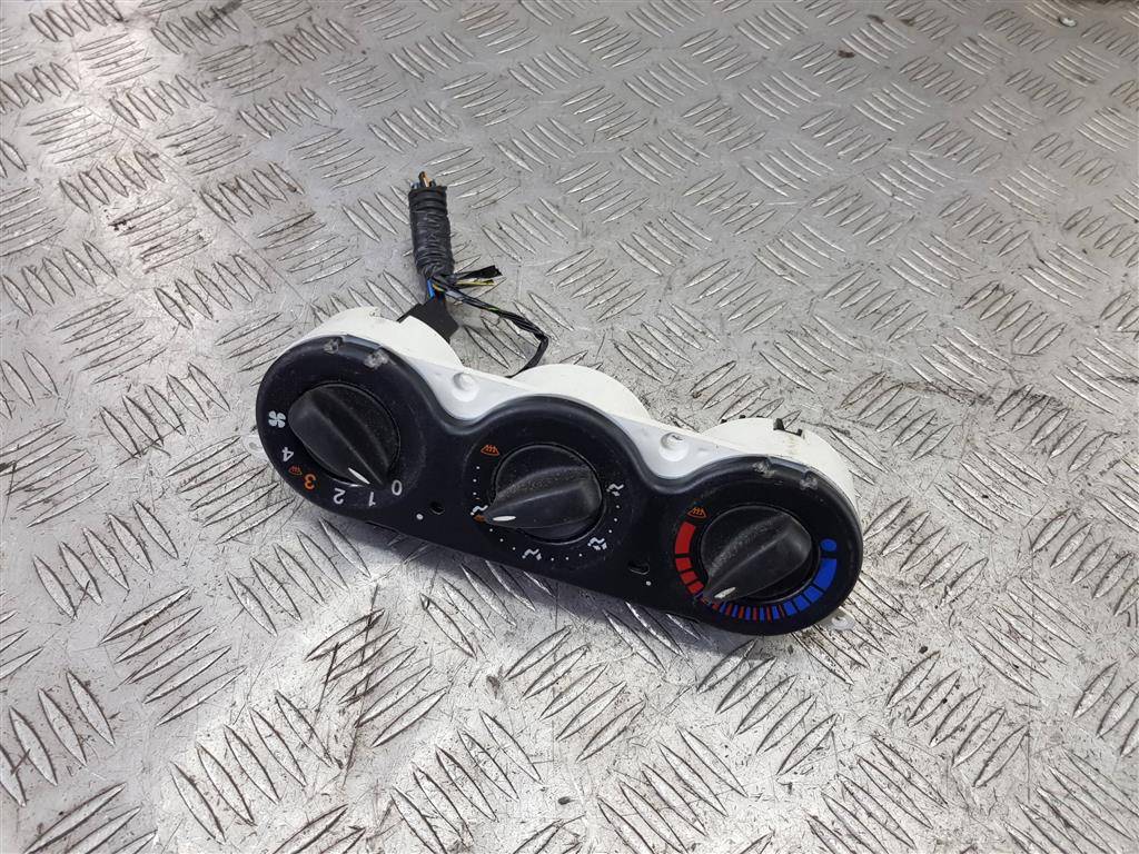 блок управления печкой FORD Tourneo Connect  5225337, 2930 рублей, Москва