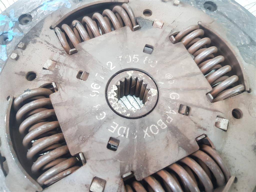 сцепление Peugeot Partner  2052Z0, 2470 рублей, Москва