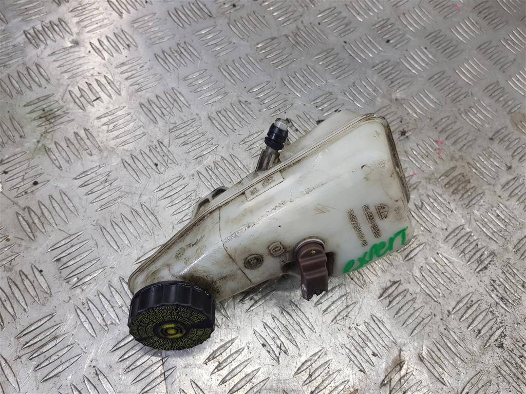 бачок тормозной Peugeot Expert  4635E9, 1900 рублей, Москва