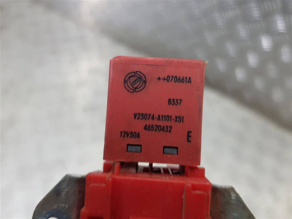 реле Iveco Daily  46520432, 750 рублей, Москва