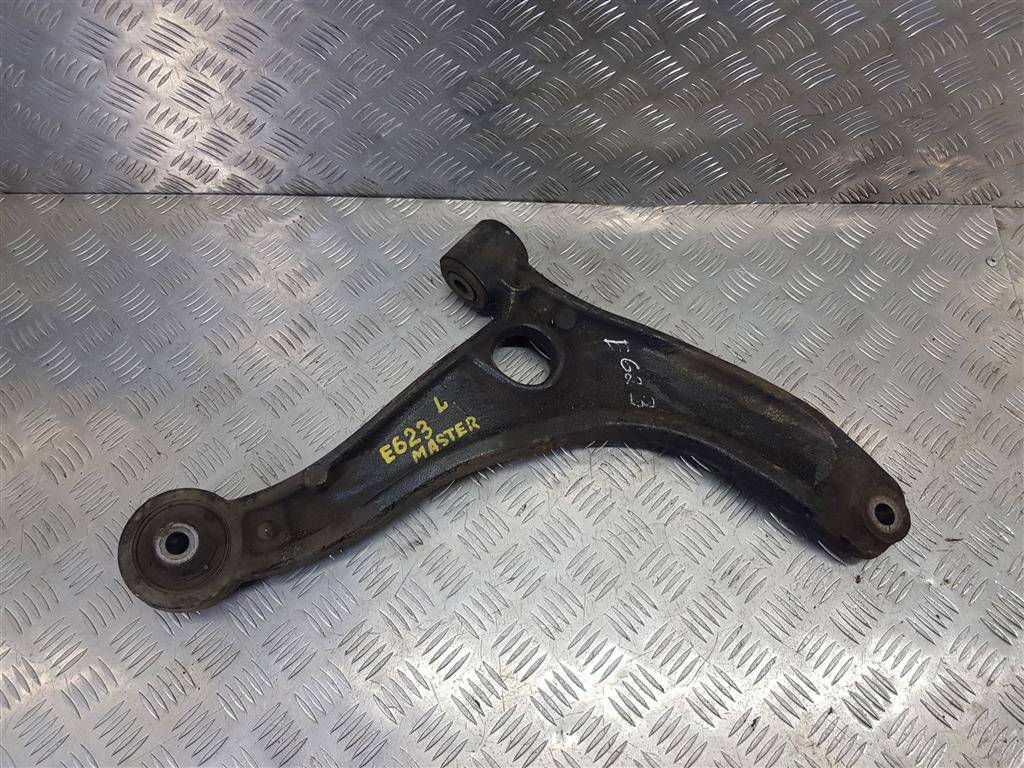 рычаг Renault Master  8200688871, 3740 рублей, Москва