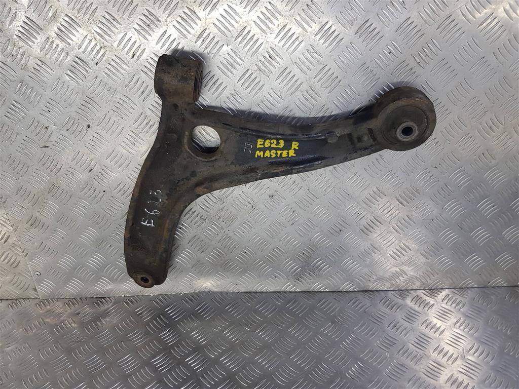 рычаг Renault Master  8200688875, 3390 рублей, Москва
