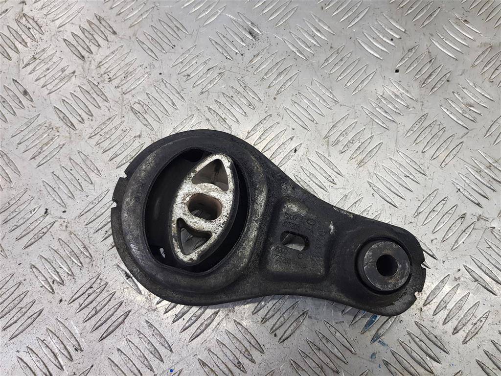 подушка кпп (гитара опора) Renault Master  8200675206, 2130 рублей, Москва