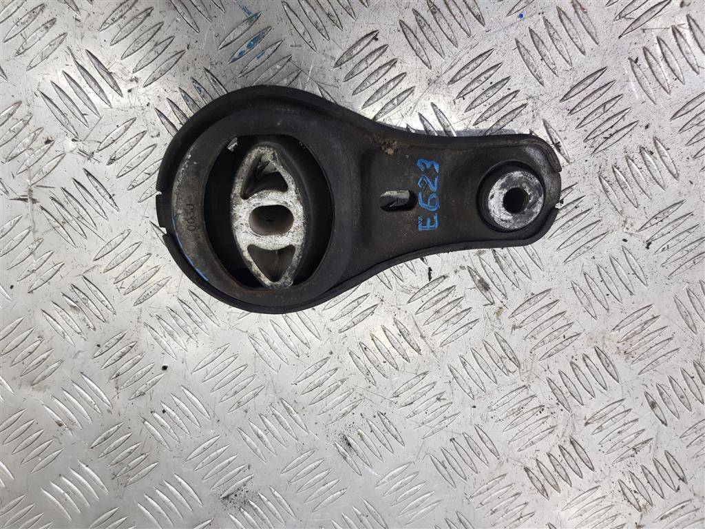 подушка кпп (гитара опора) Renault Master  8200675206, 2130 рублей, Москва