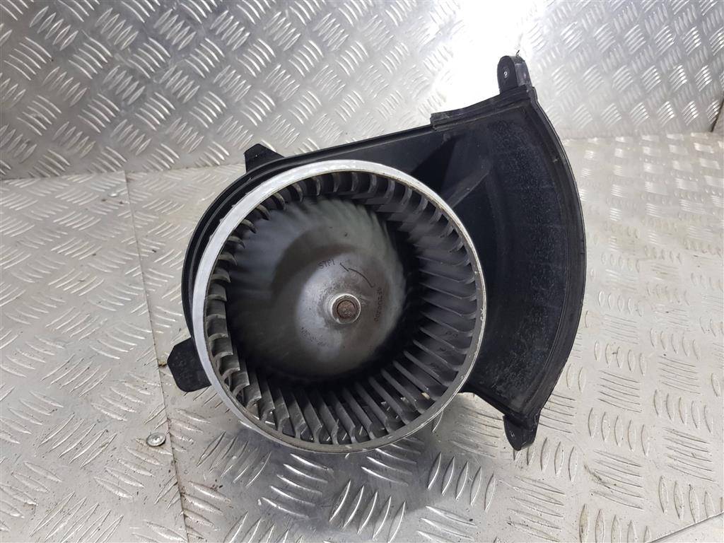 моторчик отопителя Renault Master  7701068976, 3620 рублей, Москва