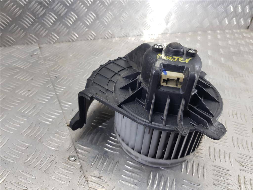 моторчик отопителя Renault Master  7701068976, 3620 рублей, Москва