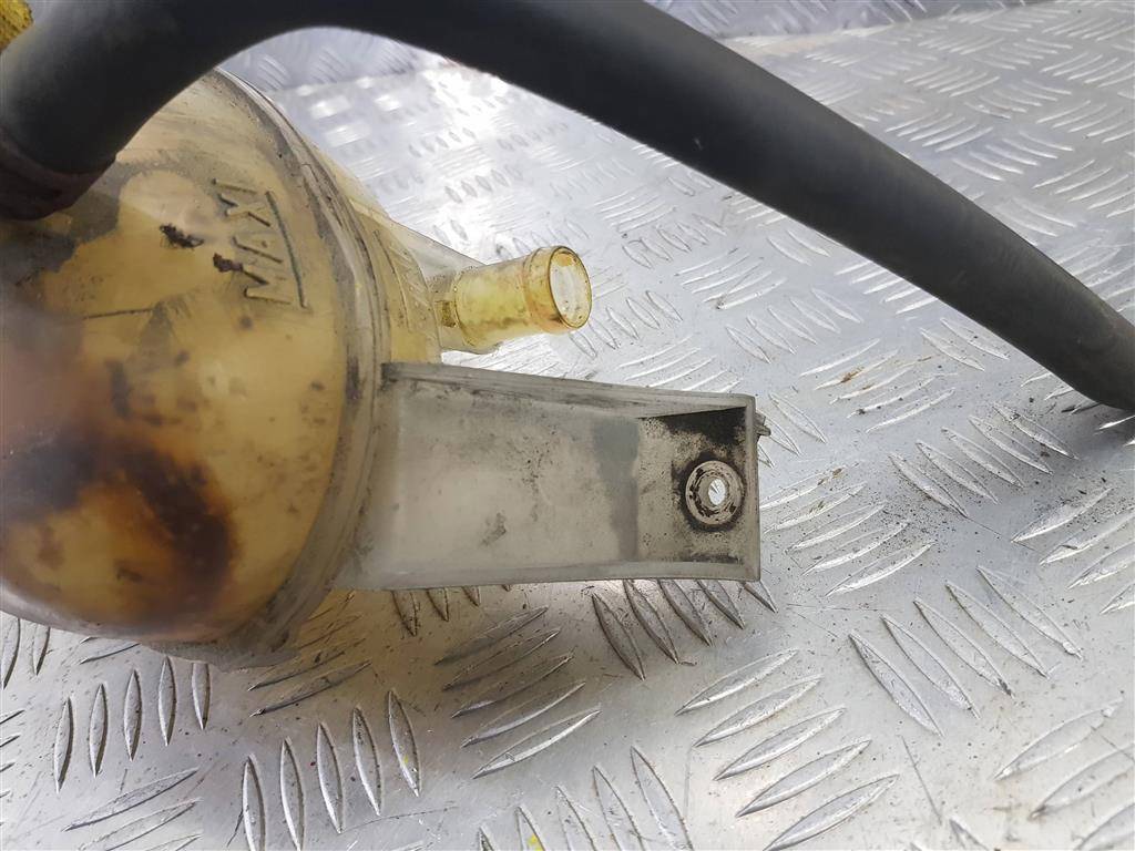 бачок расширительный Renault Master  217100015R, 750 рублей, Москва