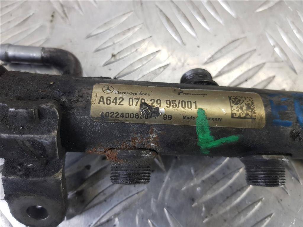 рампа топливная MERCEDES-BENZ Sprinter  A6420702495, 4200 рублей, Москва