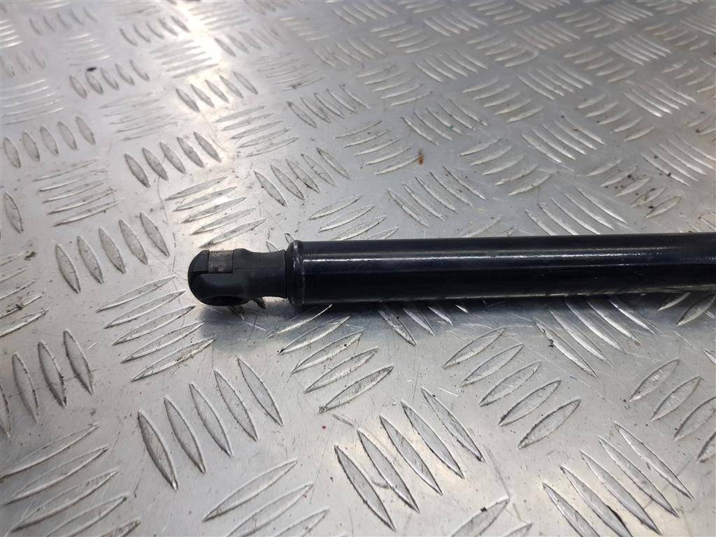 амортизатор крышки багажника Hyundai Grand Starex  817704H010, 980 рублей, Москва