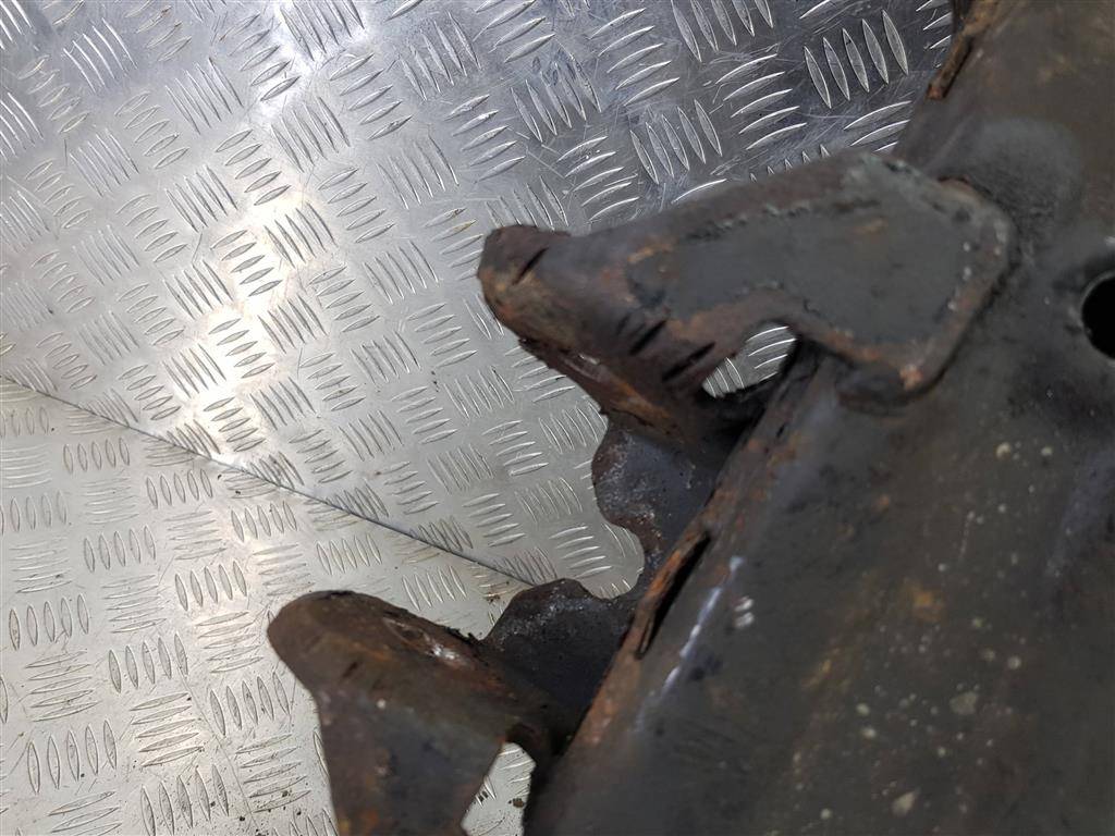 подрамник (балка подмоторная) Hyundai Grand Starex  624104H000, 4200 рублей, Москва