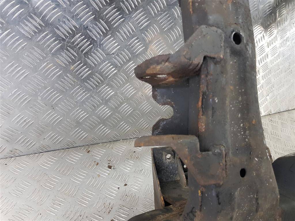 подрамник (балка подмоторная) Hyundai Grand Starex  624104H000, 4200 рублей, Москва