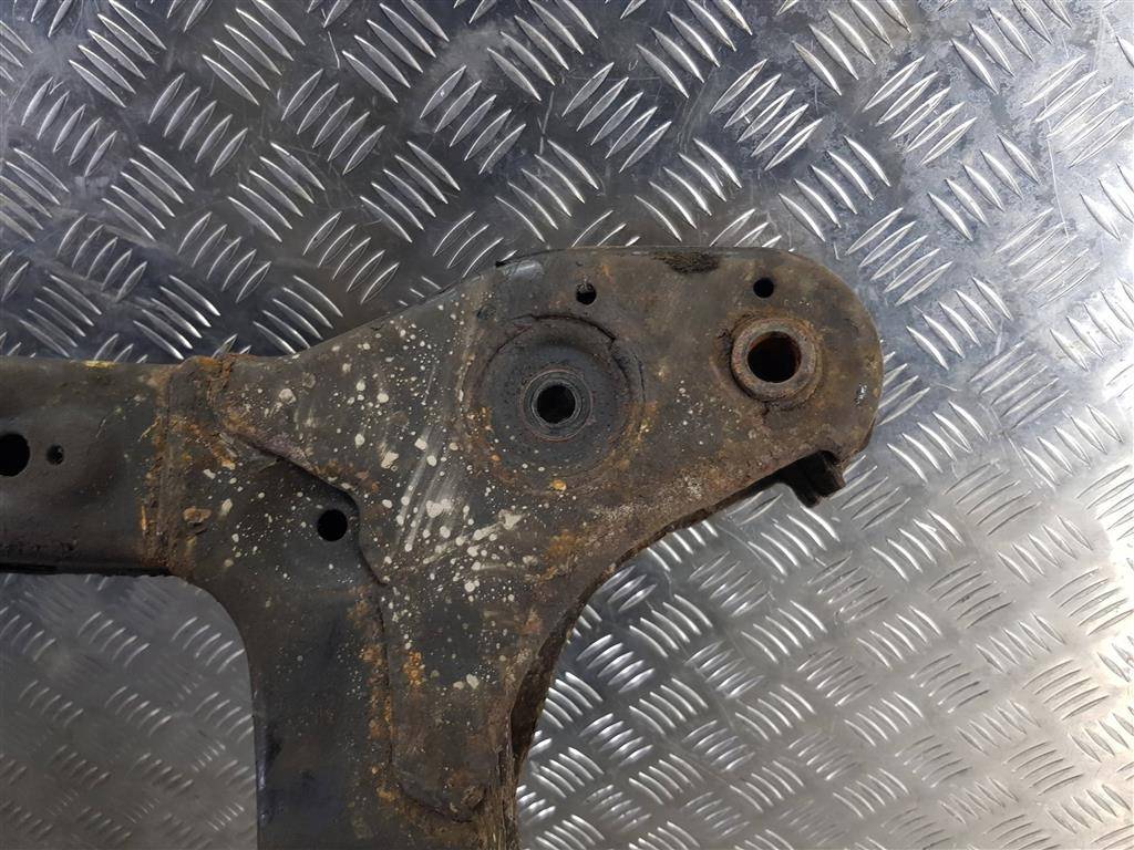 подрамник (балка подмоторная) Hyundai Grand Starex  624104H000, 4200 рублей, Москва