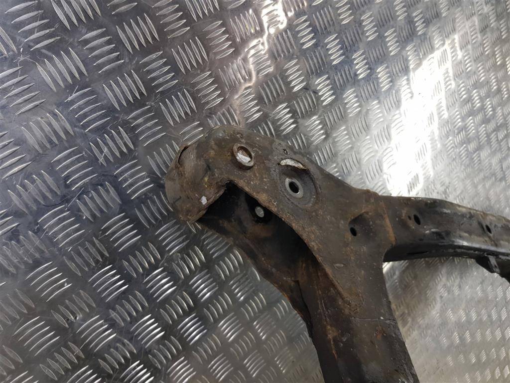 подрамник (балка подмоторная) Hyundai Grand Starex  624104H000, 4200 рублей, Москва