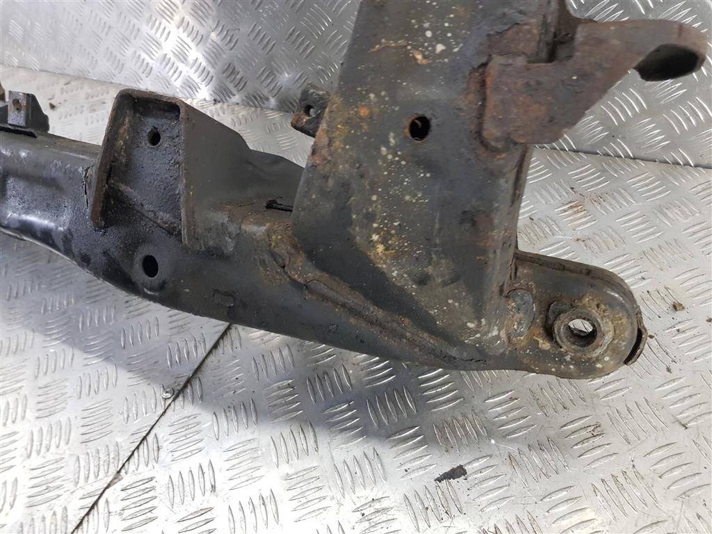 подрамник (балка подмоторная) Hyundai Grand Starex  624104H000, 4200 рублей, Москва