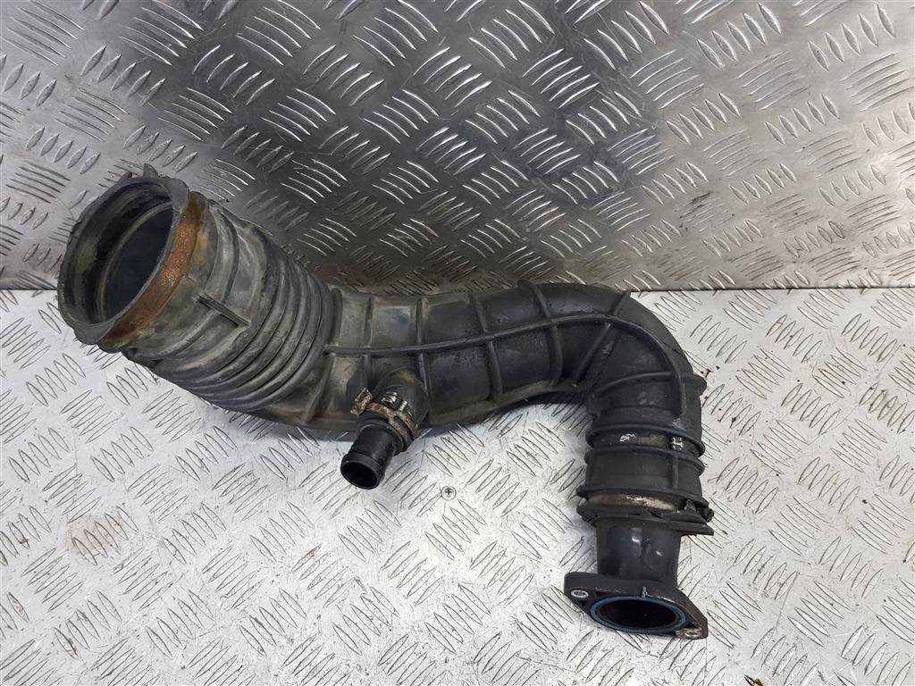 патрубок воздушный (резиновый) FORD Transit  1749309, 4890 рублей, Москва