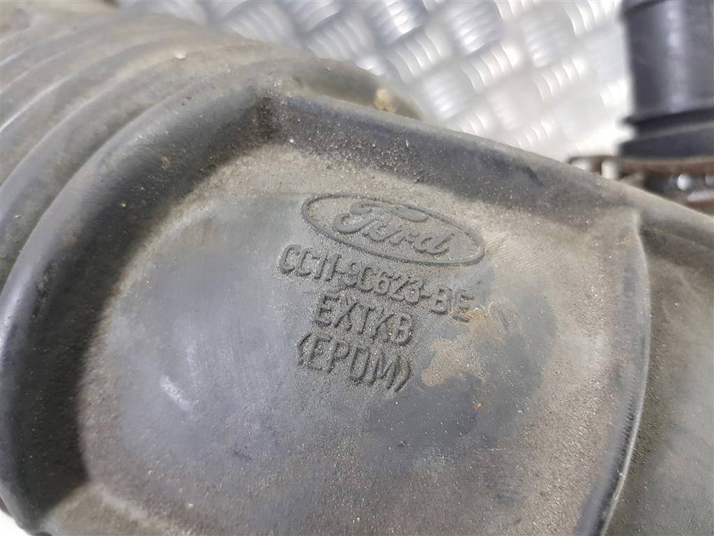 патрубок воздушный (резиновый) FORD Transit  1749309, 4890 рублей, Москва