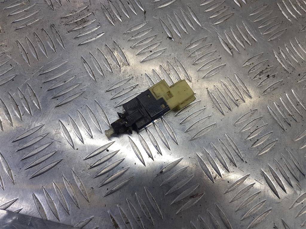 датчик включения стоп-сигнала MERCEDES-BENZ Sprinter  A0015456709, 980 рублей, Москва