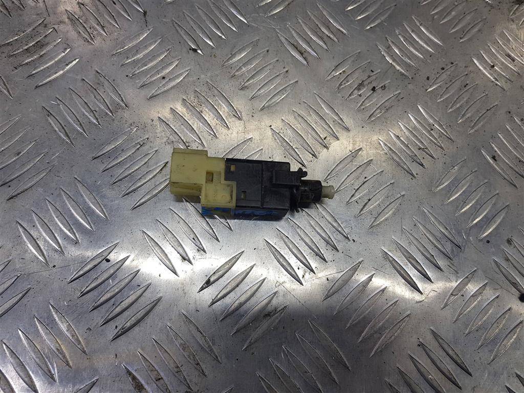 датчик включения стоп-сигнала MERCEDES-BENZ Sprinter  A0015456709, 980 рублей, Москва