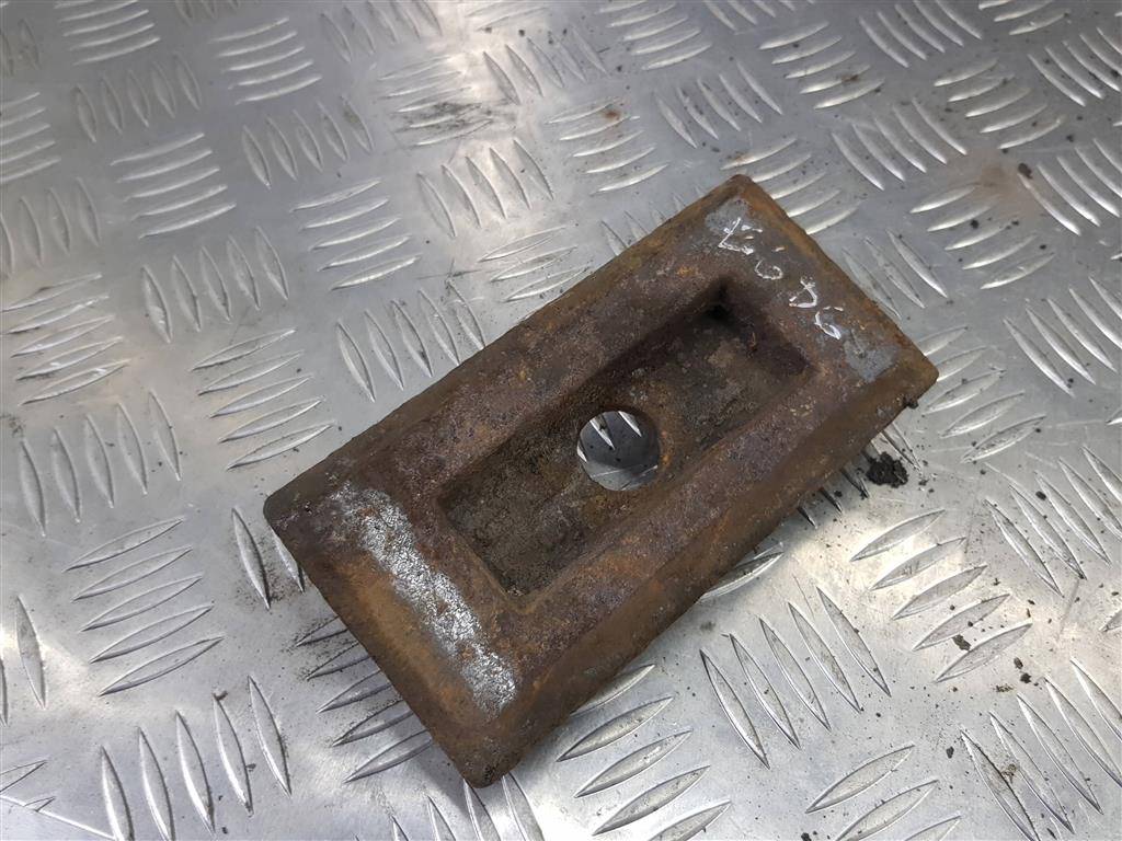 пружинно-зажимная пластина MERCEDES-BENZ Sprinter  A9063250254, 1320 рублей, Москва