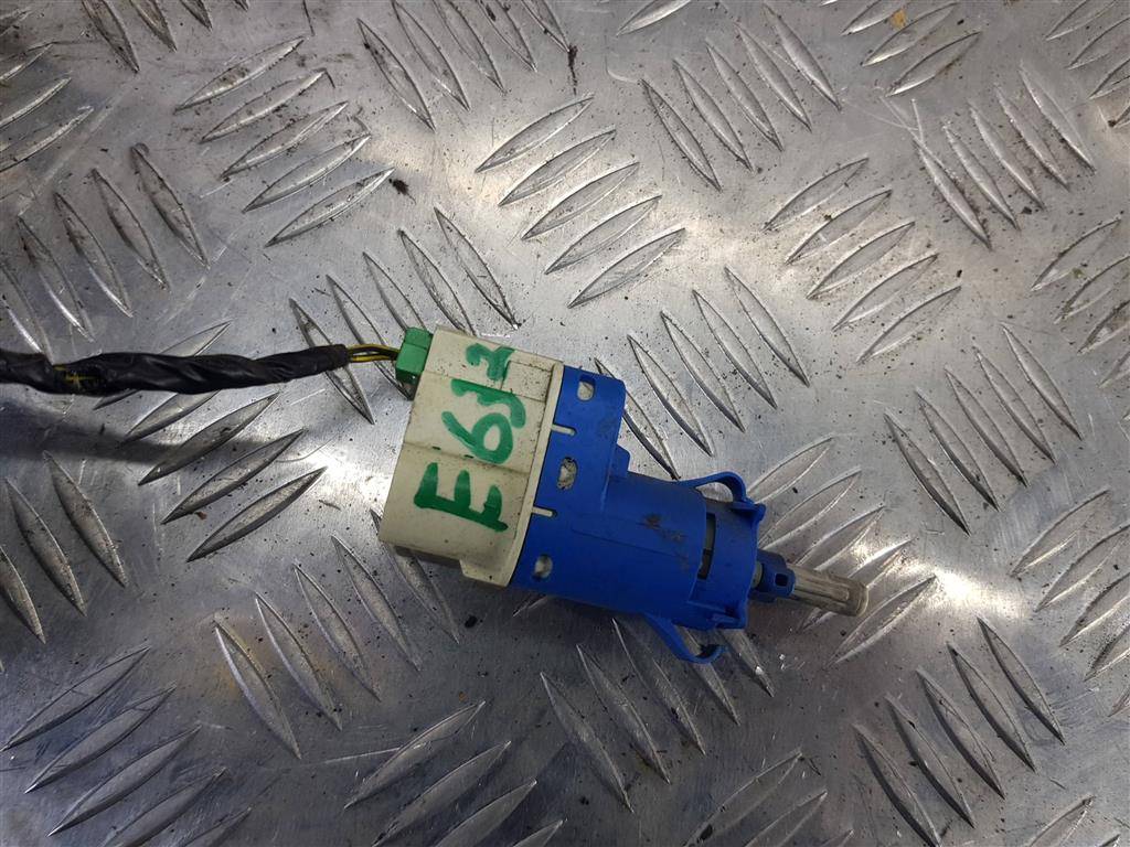 датчик включения стоп-сигнала FORD Tourneo Connect  4832219, 520 рублей, Москва