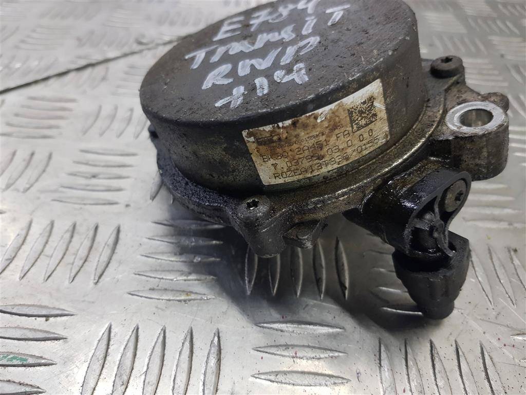 насос вакуумный FORD Transit  1899704, 4200 рублей, Москва