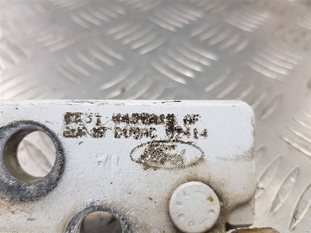 петля двери распашной FORD Transit  1883871, 3740 рублей, Москва