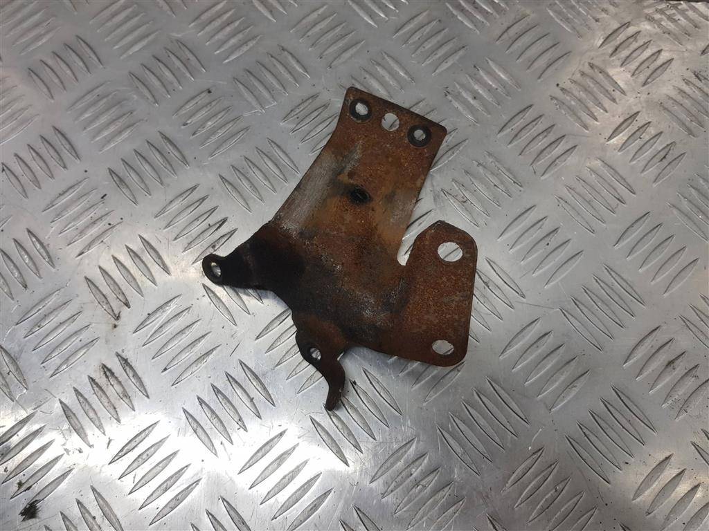 кронштейн коллектора MERCEDES-BENZ Sprinter  A6420980129, 980 рублей, Москва