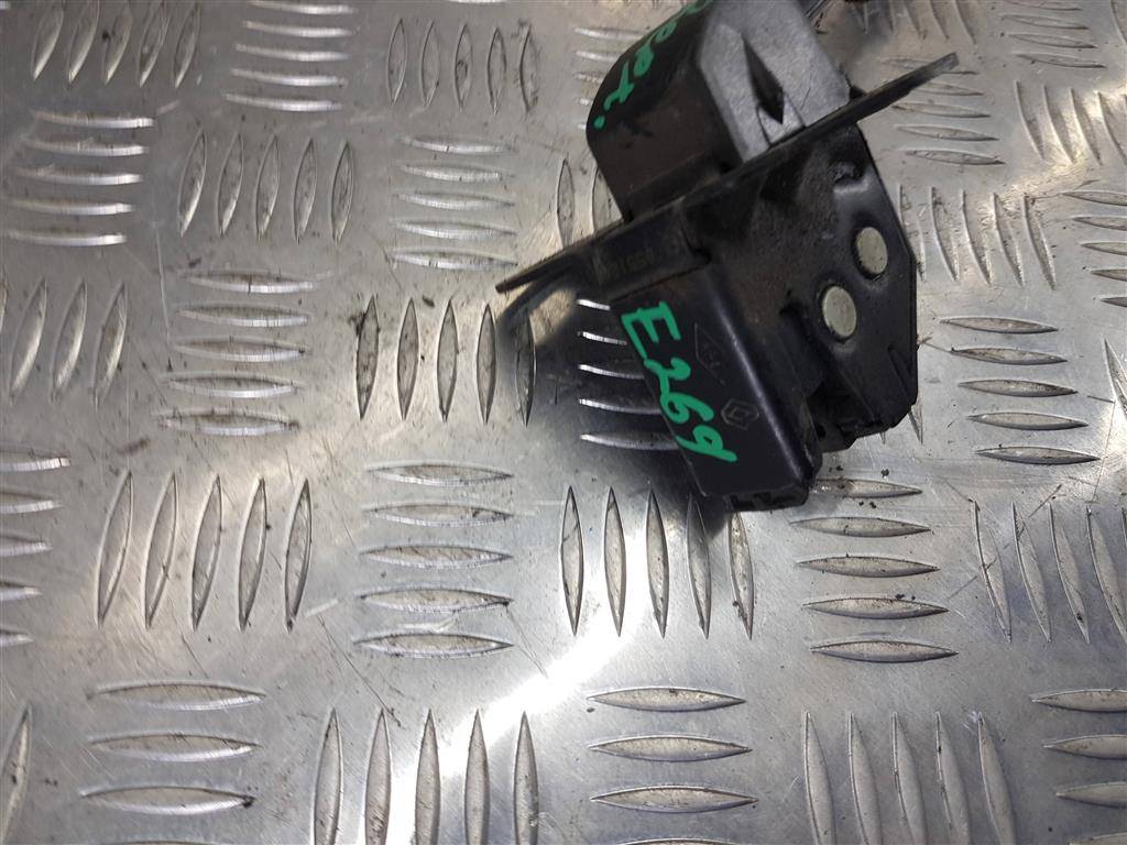 замок двери распашной Renault Master  8200661155, 2130 рублей, Москва