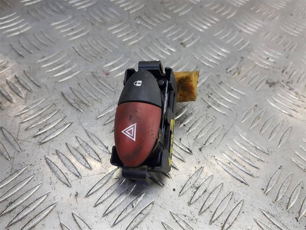 кнопка аварийной сигнализации Renault Master  252100991R, 860 рублей, Москва