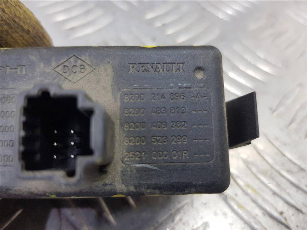 кнопка аварийной сигнализации Renault Master  252100991R, 860 рублей, Москва