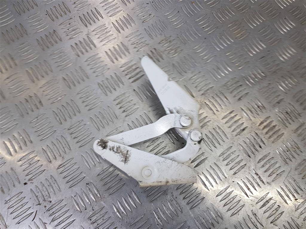 петля капота Iveco Daily  504058771, 630 рублей, Москва