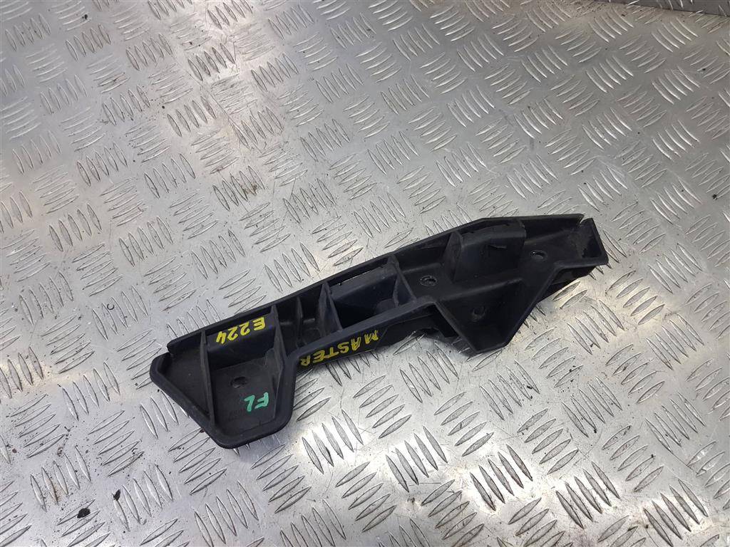 кронштейн бампера Renault Master  620430006R, 980 рублей, Москва