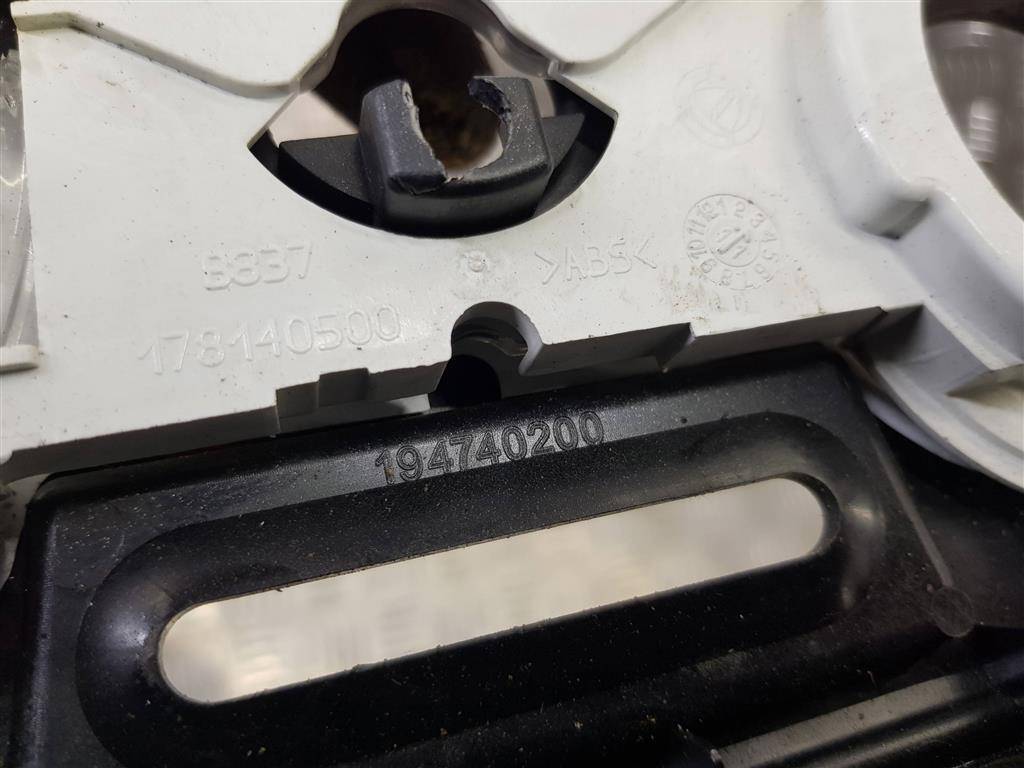 накладка торпедо Iveco Daily  5801476415, 2590 рублей, Москва