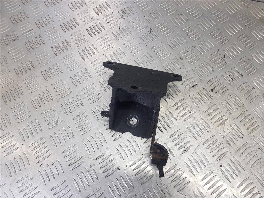 кронштейн двигателя (двс) Hyundai Grand Starex  216204A700, 980 рублей, Москва