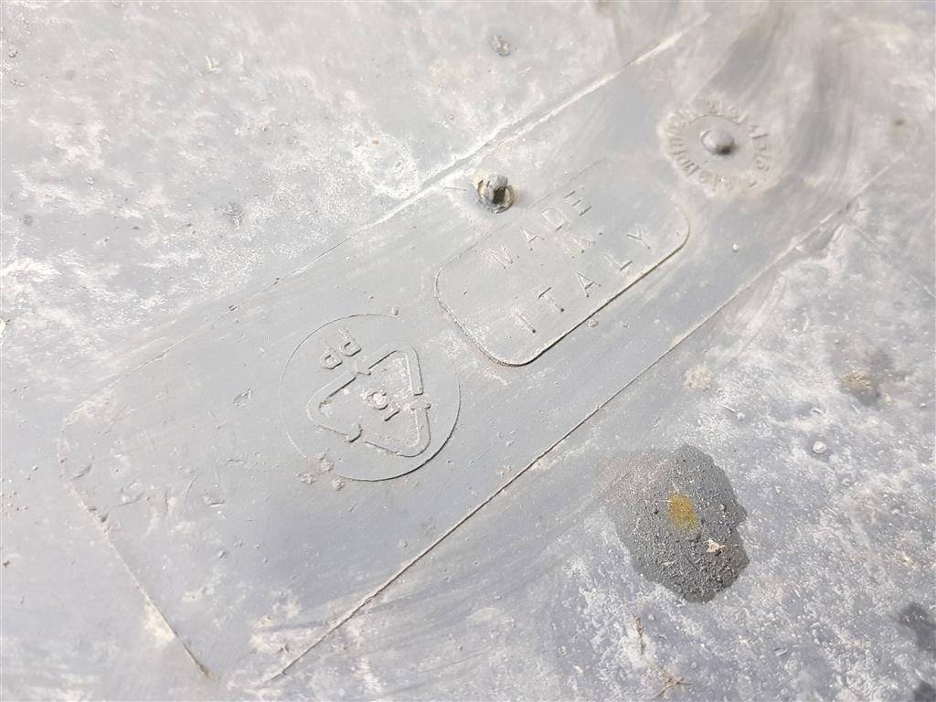 подкрылок Iveco Daily, 5000 рублей, Москва