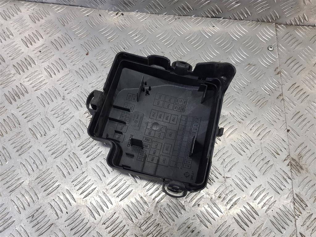 крышка блока предохранителей Iveco Daily  5801393356, 1550 рублей, Москва