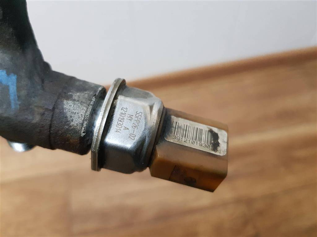 рампа топливная Volkswagen Crafter  03L130089J, 6730 рублей, Москва