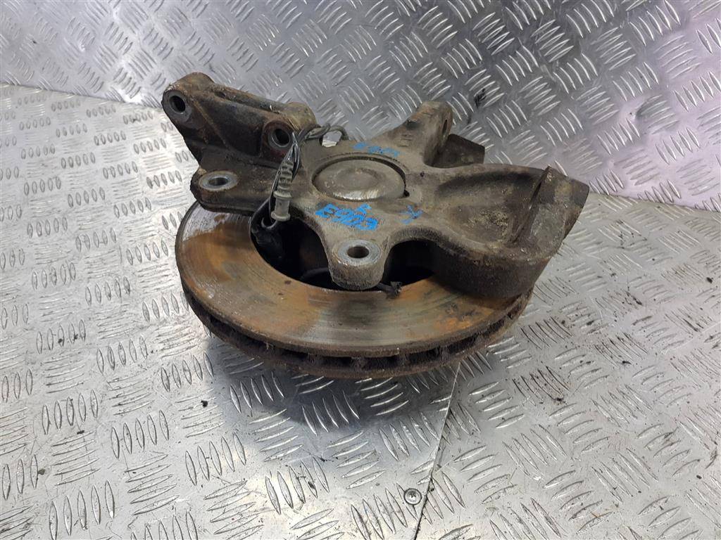 кулак Volkswagen Crafter  2E0407303P, 7880 рублей, Москва