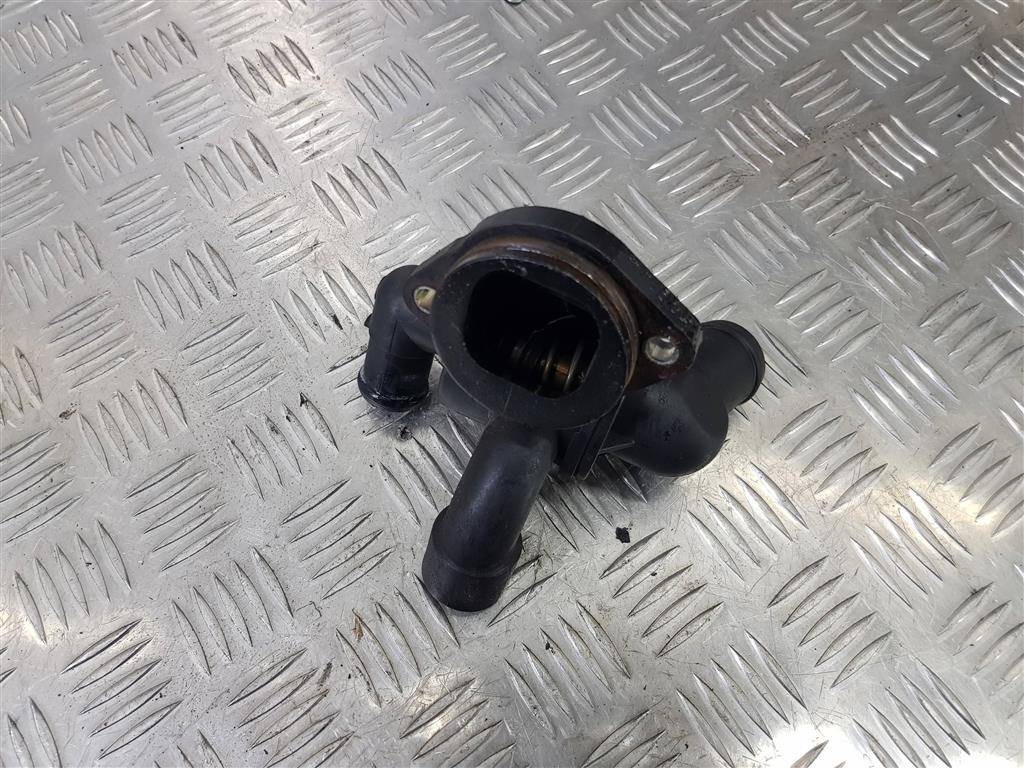 корпус термостата Volkswagen Crafter  03L121111AB, 860 рублей, Москва