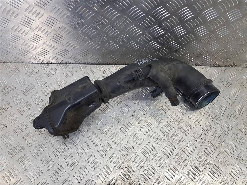 патрубок воздушный (резиновый) Renault Master  8200858600, 2130 рублей, Москва