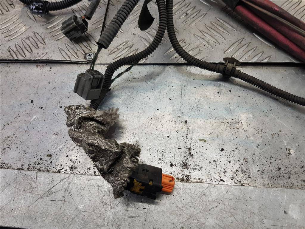 проводка (коса) Renault Master  240110479R, 10750 рублей, Москва