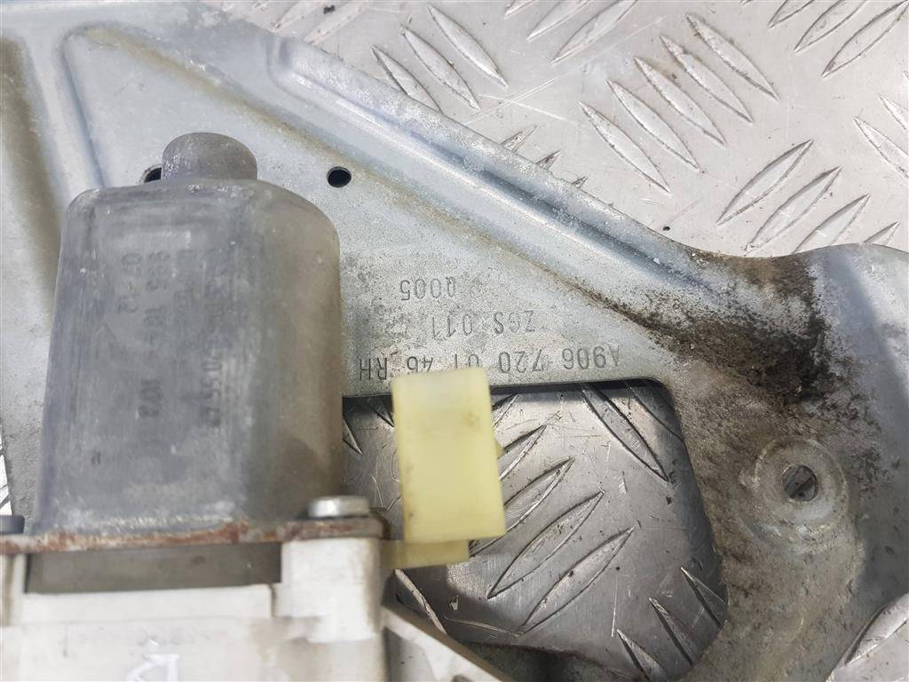 стеклоподъемник MERCEDES-BENZ Sprinter  A9067200146, 3279 рублей, Москва