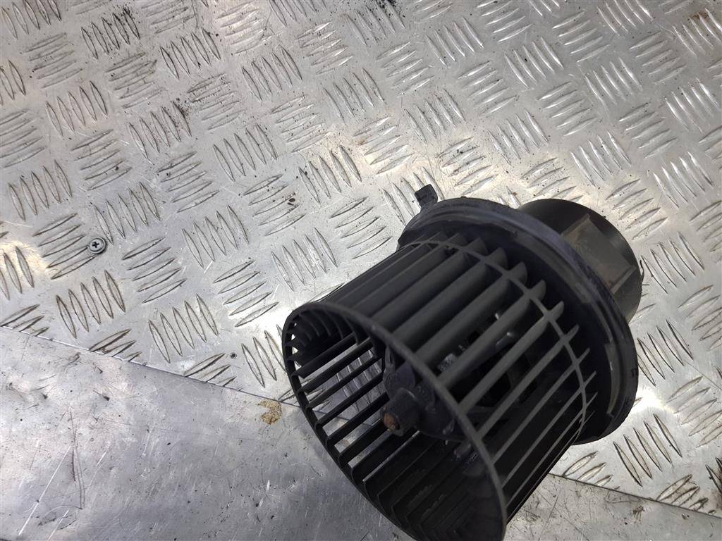 моторчик отопителя FORD Transit  7188531, 2130 рублей, Москва