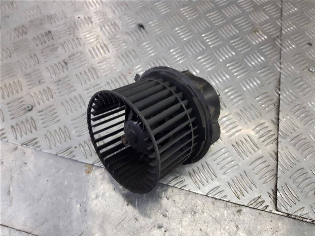 моторчик отопителя FORD Transit  7188531, 2130 рублей, Москва