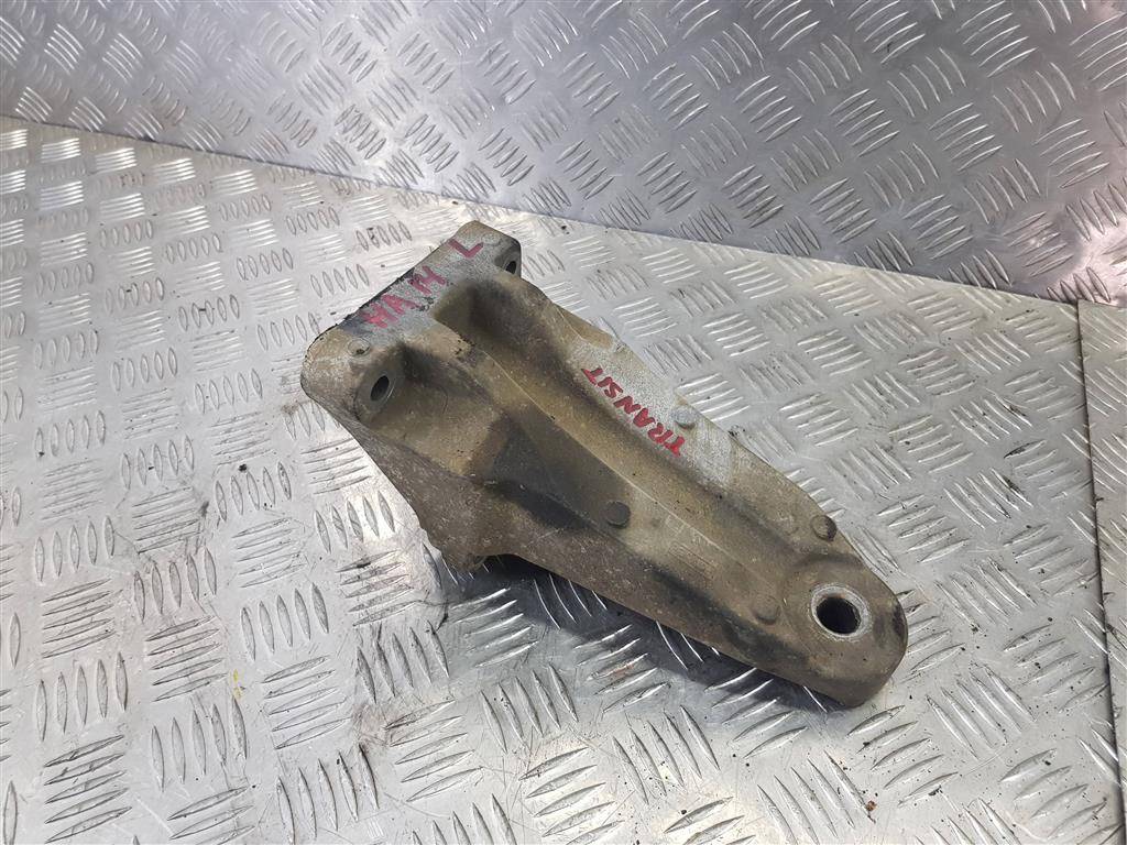 кронштейн двигателя (двс) FORD Transit  1818057, 5580 рублей, Москва