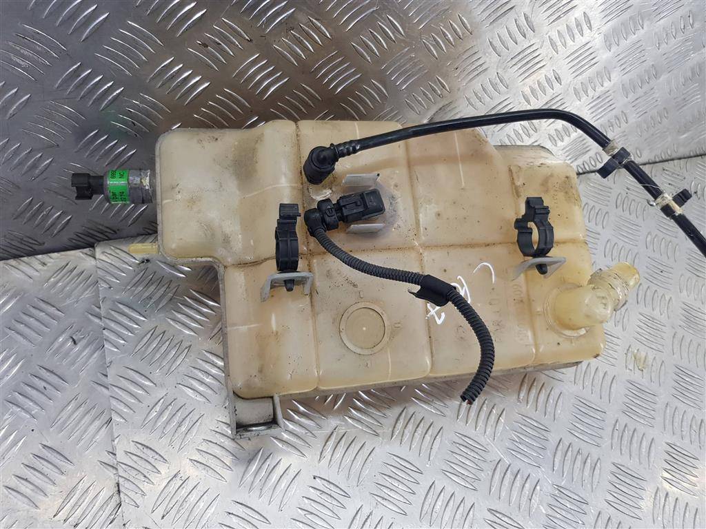 бачок расширительный Iveco Daily  5801303414, 7880 рублей, Москва