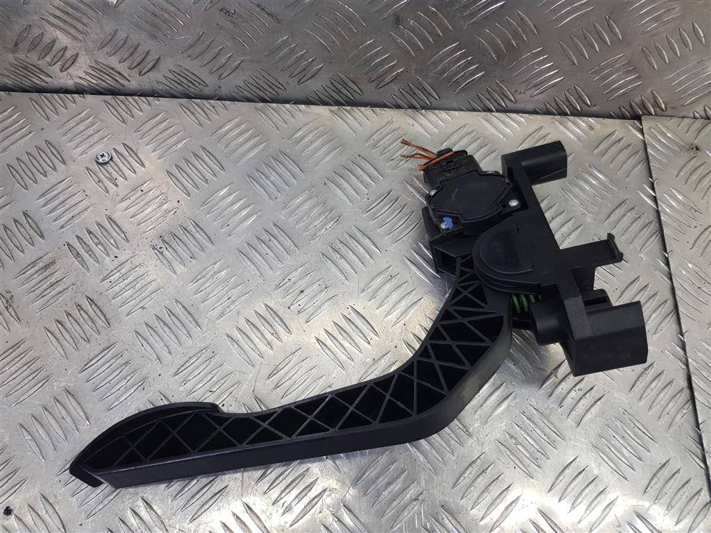 педаль газа Iveco Daily  504061735, 3279 рублей, Москва