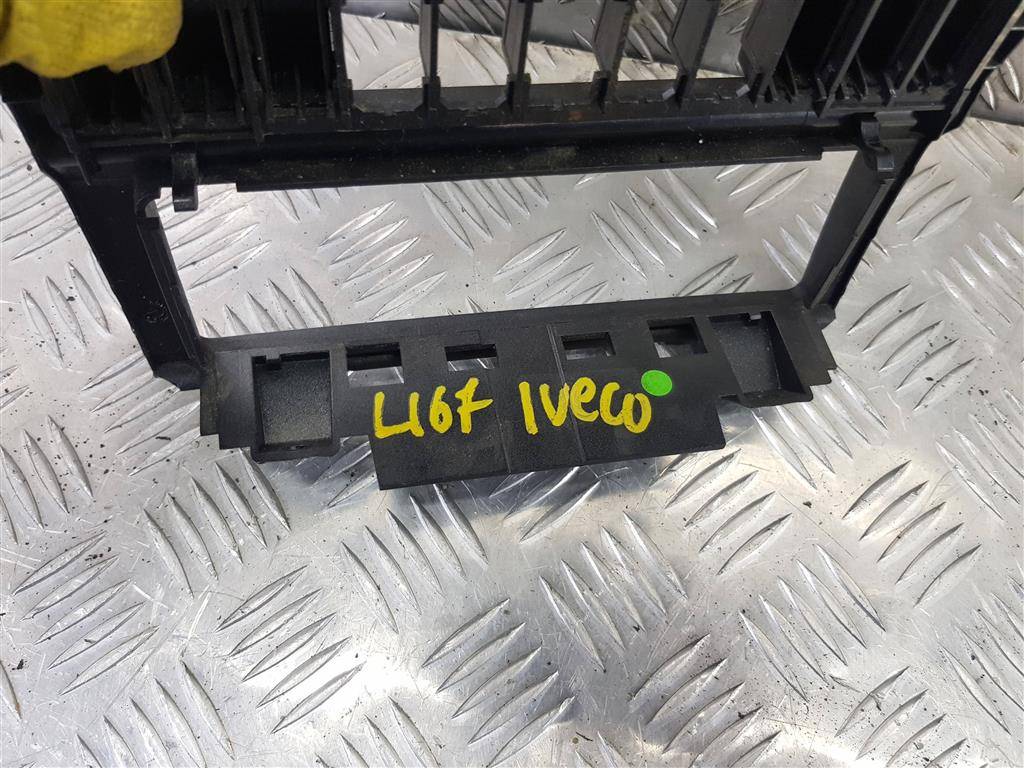 накладка торпедо Iveco Daily  5801476416, 7070 рублей, Москва