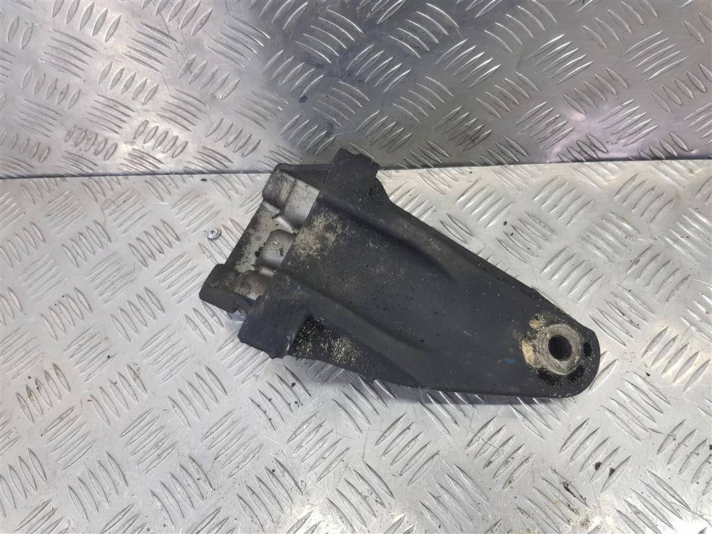 кронштейн двигателя (двс) FORD Transit  1818057, 5580 рублей, Москва