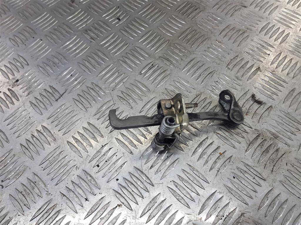 ограничитель двери Renault Trafic  7700311823, 1550 рублей, Москва